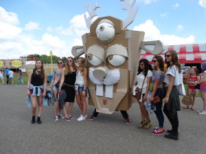 CARDBOARDERS ROCK LOWLANDS