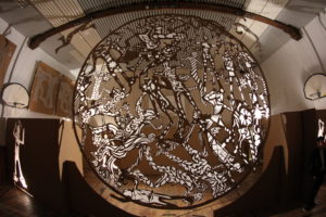 Lights and shadows, building with the Landsberg Community