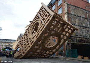 Celebrating size: Olivier Grossetête