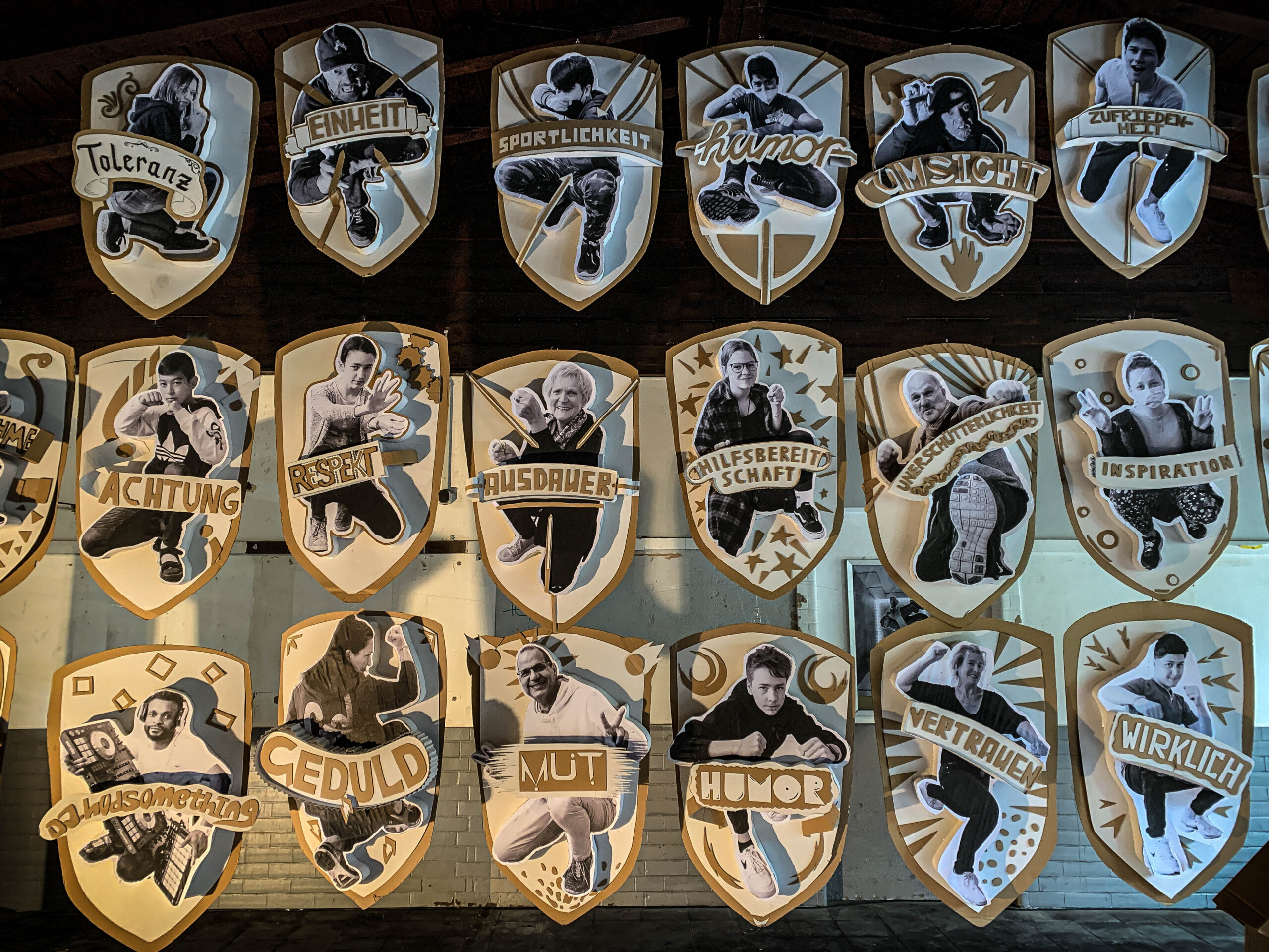 Waiting (Bahnhof 119)